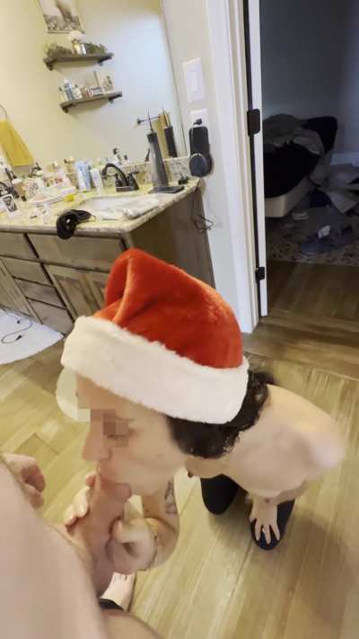 Santa&rsquo;s helper does her job