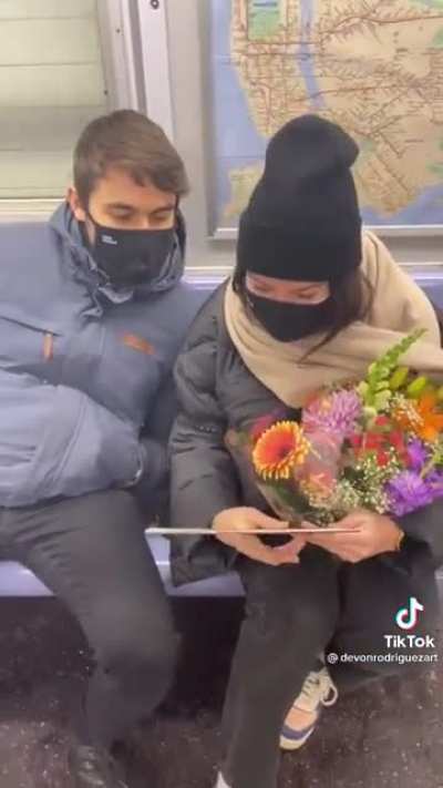 Painting strangers on Valentine&rsquo;s Day🚇🎨