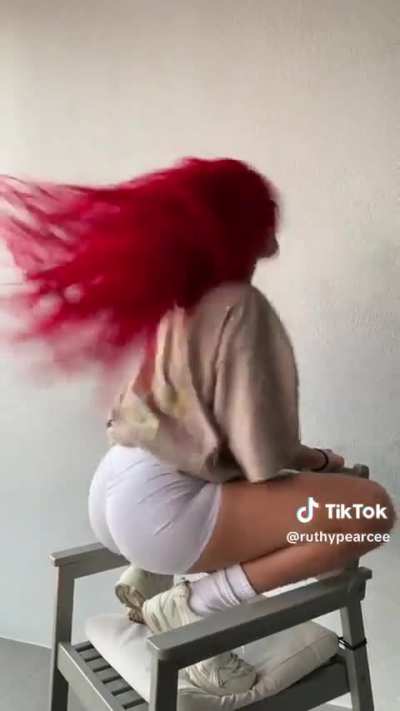Twerk contest