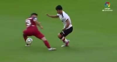 Goncalo Guedes Puts On A Clinic...