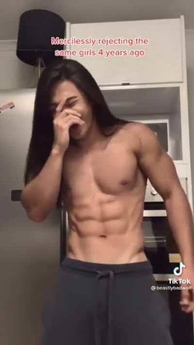 Cringe werewolf guy