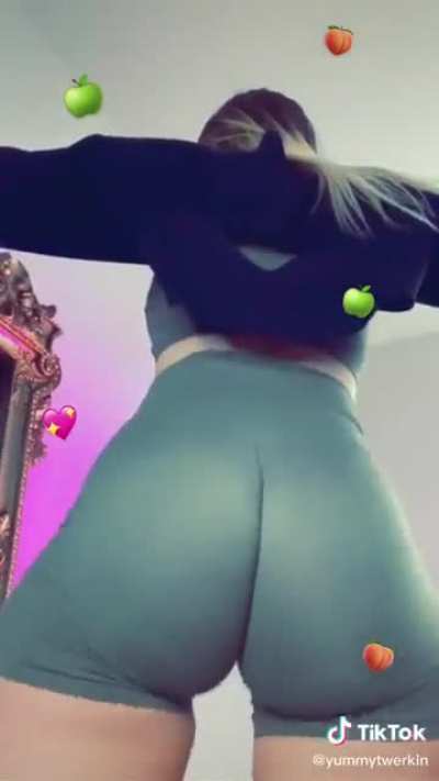 @YummyYunaa🍑