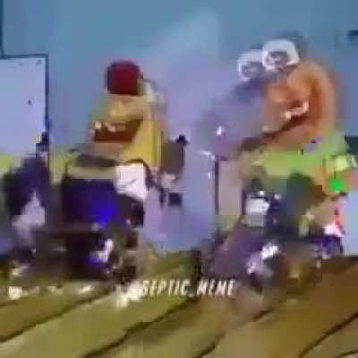 الديك N الكرة