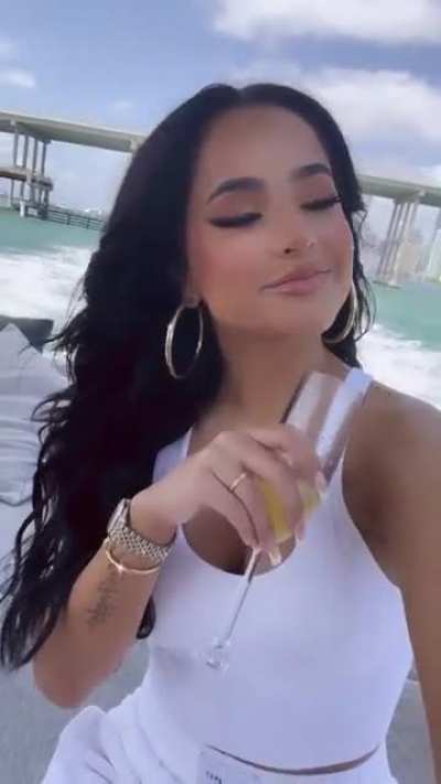 Becky looking gorgeous on her cruise before the LAMAs