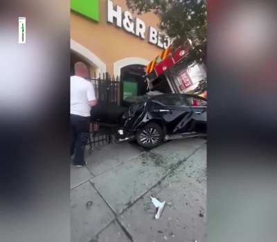 You can&rsquo;t park there!