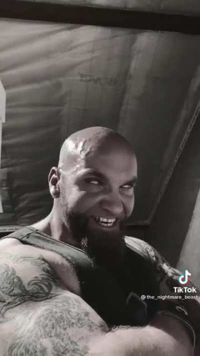 Got a two-fer for you guys/gals/friends. Credit to u/VictoryReginald for the OG post.
