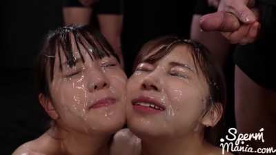 Spermmania girls getting sprayed