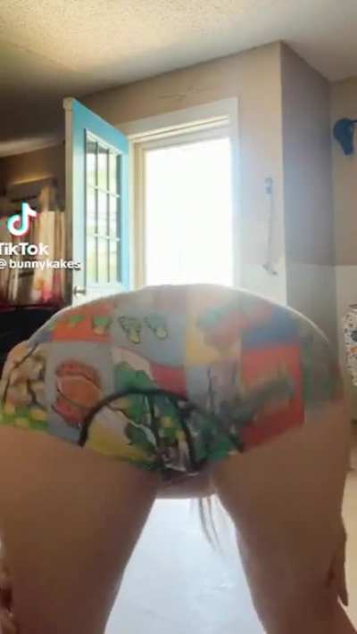 ThiccTokTwerkerz Comp. 48 💃🏻🍑