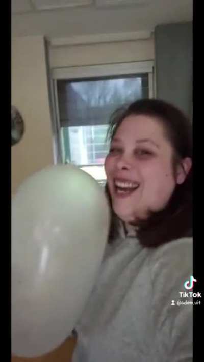 I asked my friend to send an video holding an object 🤣