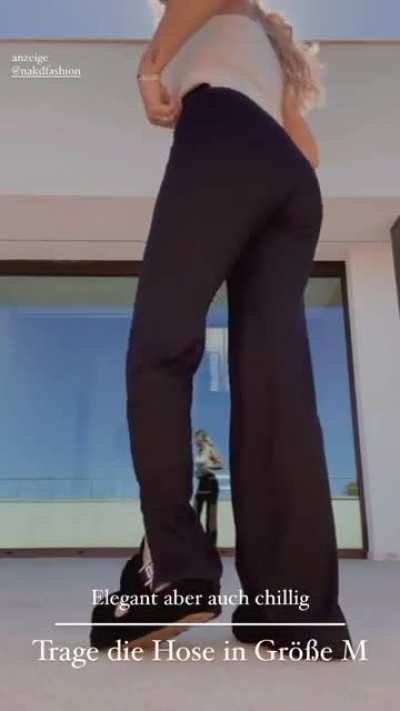Dagi bee ass HD