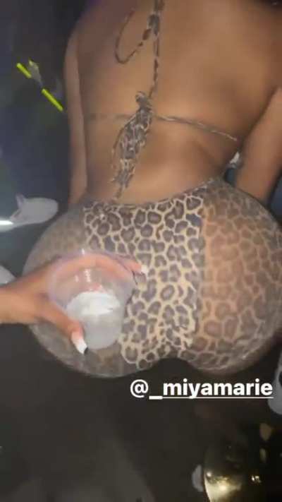 🍑