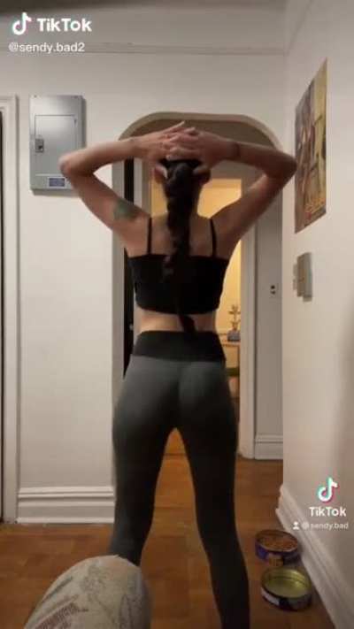 That ass and y&rsquo;all really need to start posting more