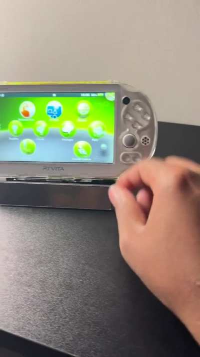 Xbox themed ps vita 2000