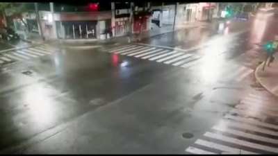 Choque en Caballito, pasó un semáforo en rojo a toda velocidad y mató al otro conductor