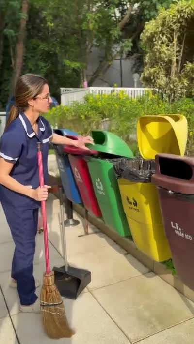GlowUp &amp;lt; HolUp