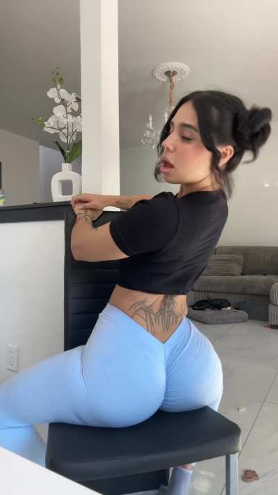 What caught ur attention first?