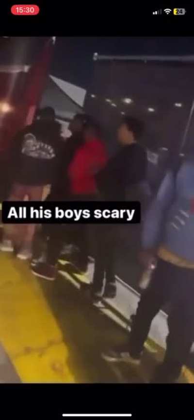 It&rsquo;s almost a year ago that we lost Drakeo The Ruler. This was the last footage of him standing frontline and fighting against multiple people. Until this day no one has been arrested or anything close to that. Long Live Drakeo man, sucks that he had to g