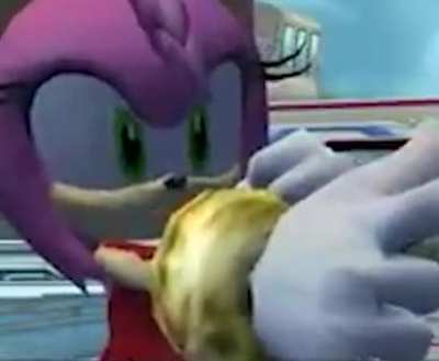 knuckles kinda sus