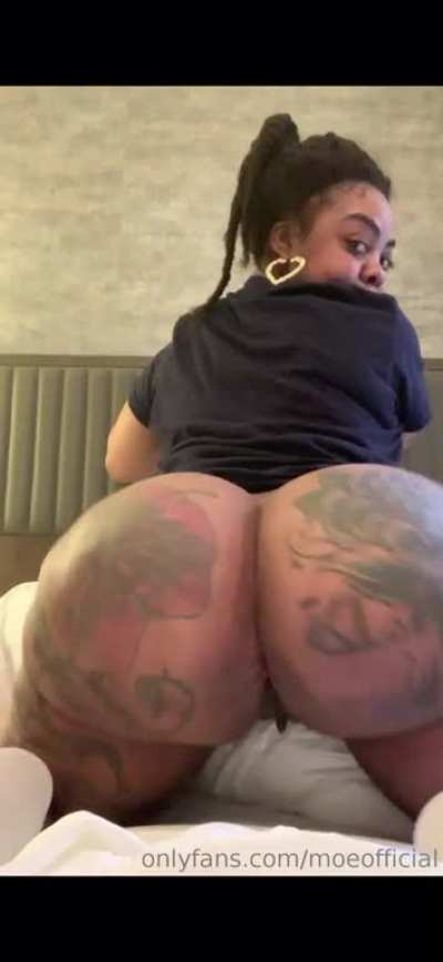 Phat Ass Booty Mo