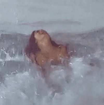 Salma Hayek 🌊