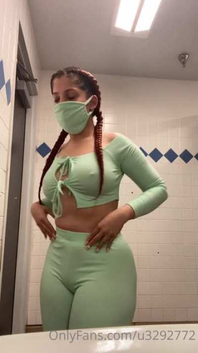 My fav Arab bitch
