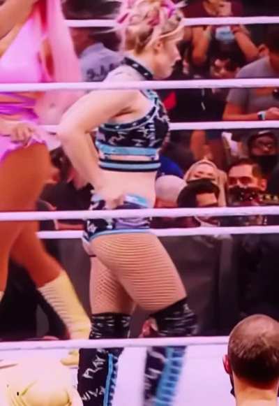 👀