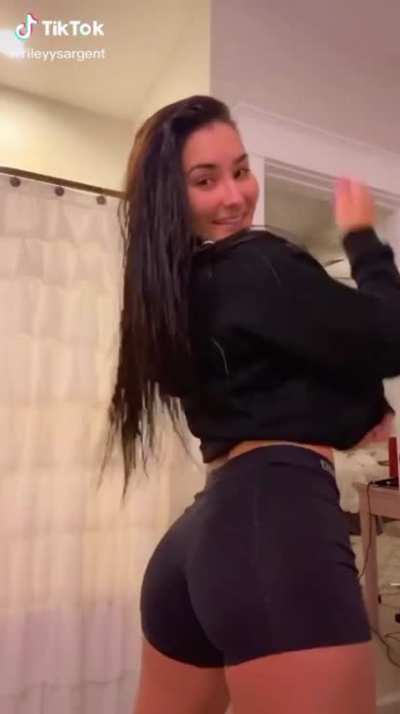 With a Big Bank 🍑 (FAP compilation edit)