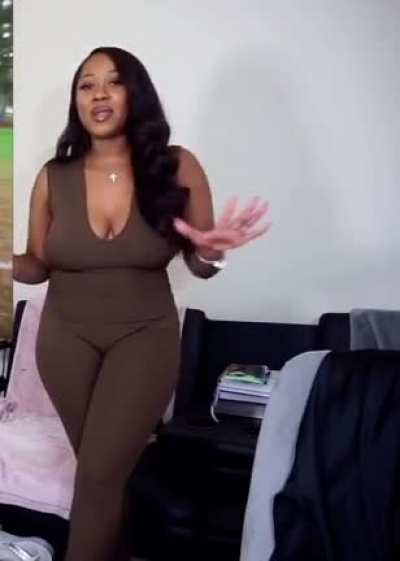 The twerk at the end tho 😩.