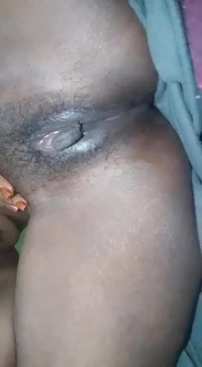 I always love to suprise you with my pussy👅🍓 "(f)"