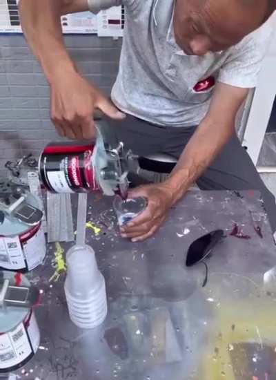 🔥🎨 This Asian "color master" has perfected the art of paint matching and can replicate ANY colour you show him with impeccable accuracy🎨🔥