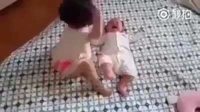 Ğ