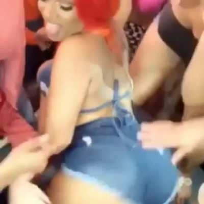 Extraaa thick bitch