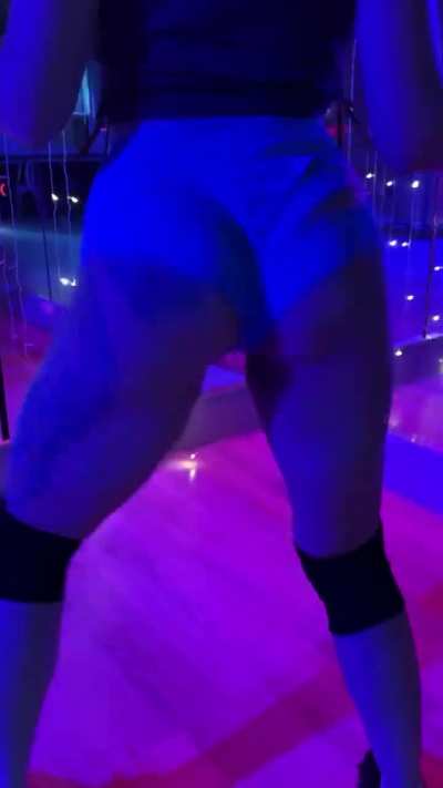 Booty spin