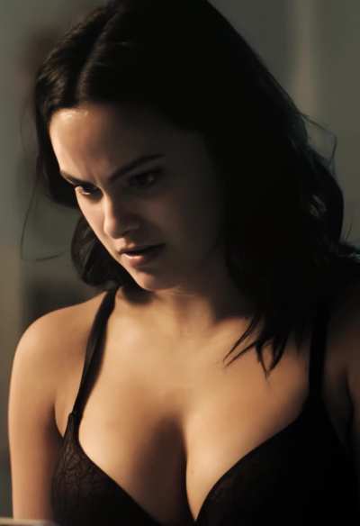 Camila Mendes - S03 E12 [60fps][Color Corrected][Upscaled]