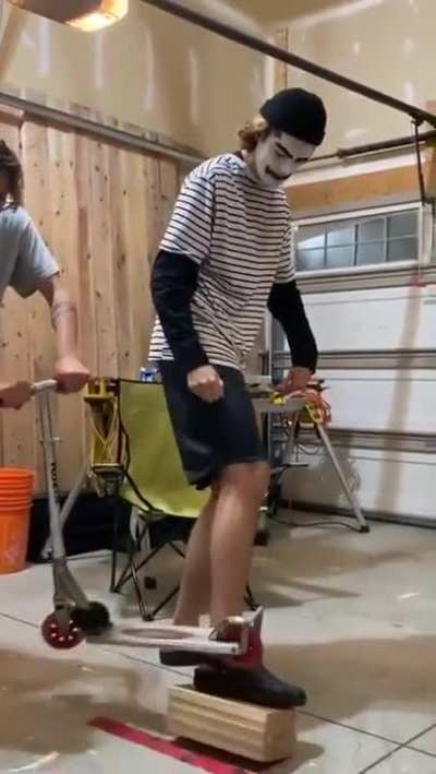 That is some high level mime shit!