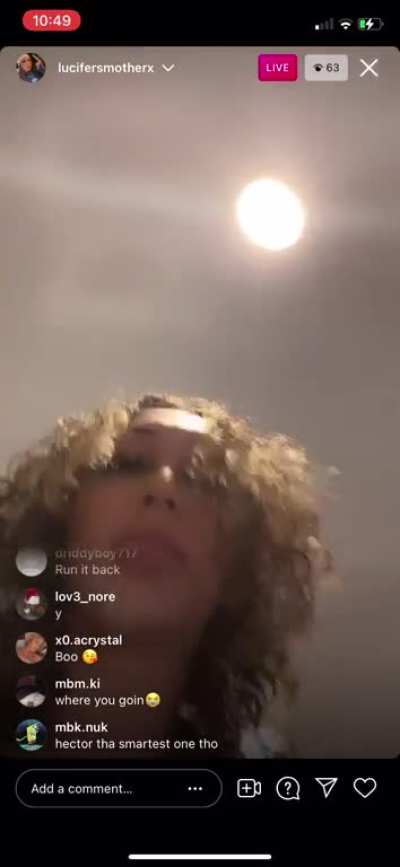 twerkin on her live