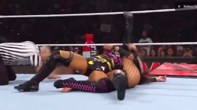 Dakota dominating Becky