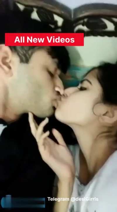 Beautiful Indian Girl R0mantic S&euro;X with BF