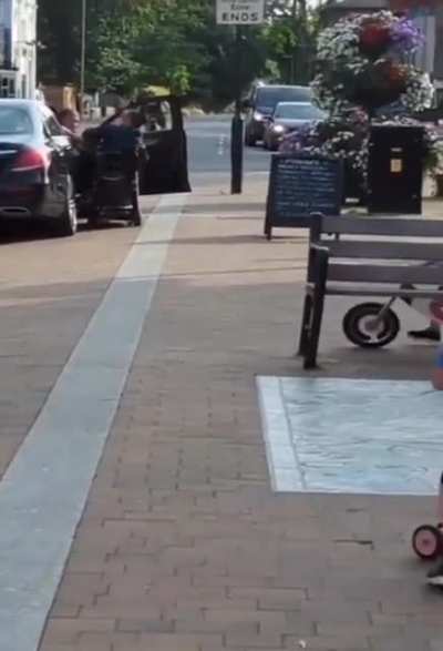 Woman crashes mobility scooter into Mercedes and pays consequences