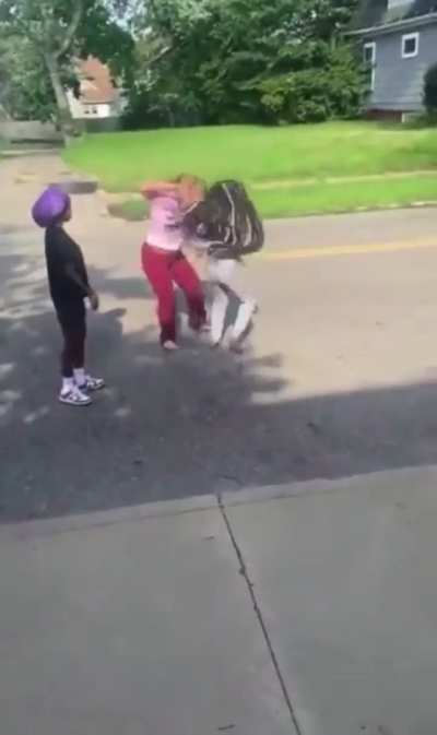 She beat her ass 3 times 