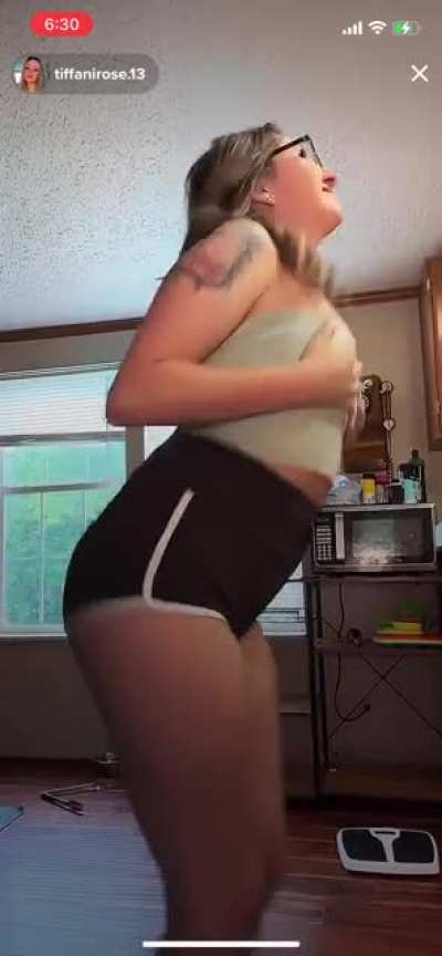 Drunken claps 🥃