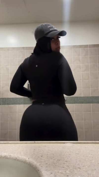 WOW