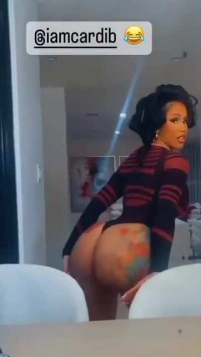 Cardi😍