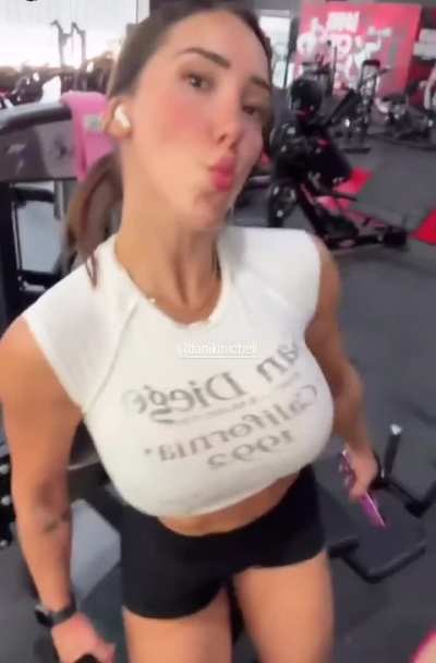 Danik mostrando hoy su gran culote 🔥🔥🍑