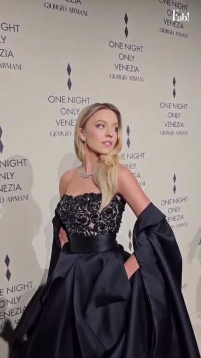 Sydney | At Giorgio Armani One Night in Venice Photocall | September 2023