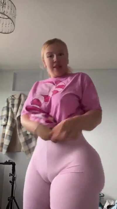 Unknown pawg