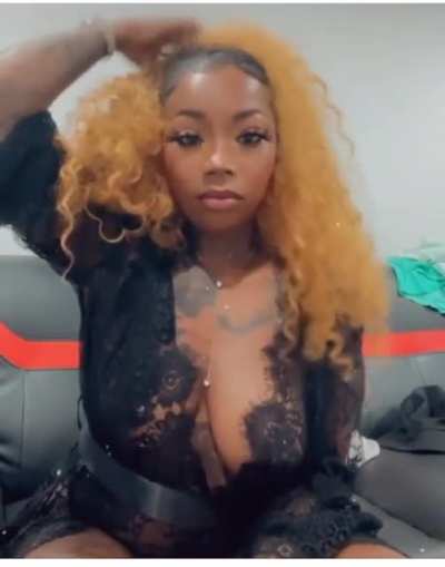 Her shit just be out now she don&rsquo;t care.
