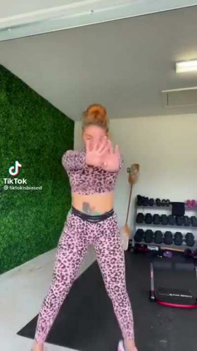 Thighs 2( anyone know name of this jiggly thigh dance trend)