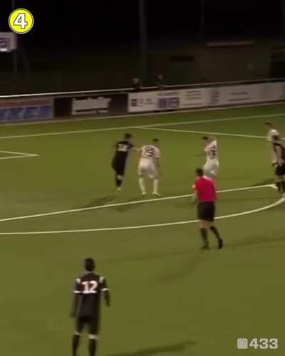 Dribbling in PES