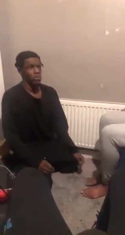 Rampz/ Grim / Gr (15th) forced to suck C1/ C1nna (Woodgaza/7th) sister toes and apologise after being caught in bed with her🤢